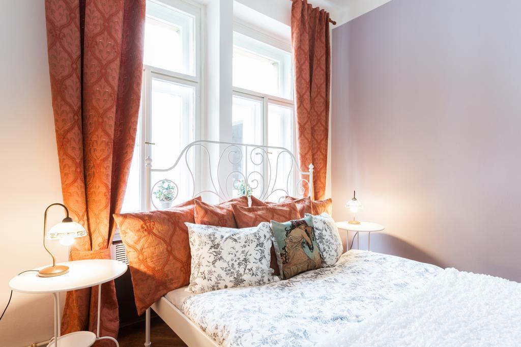 My Mucha's Old Gallery Apartment Prag